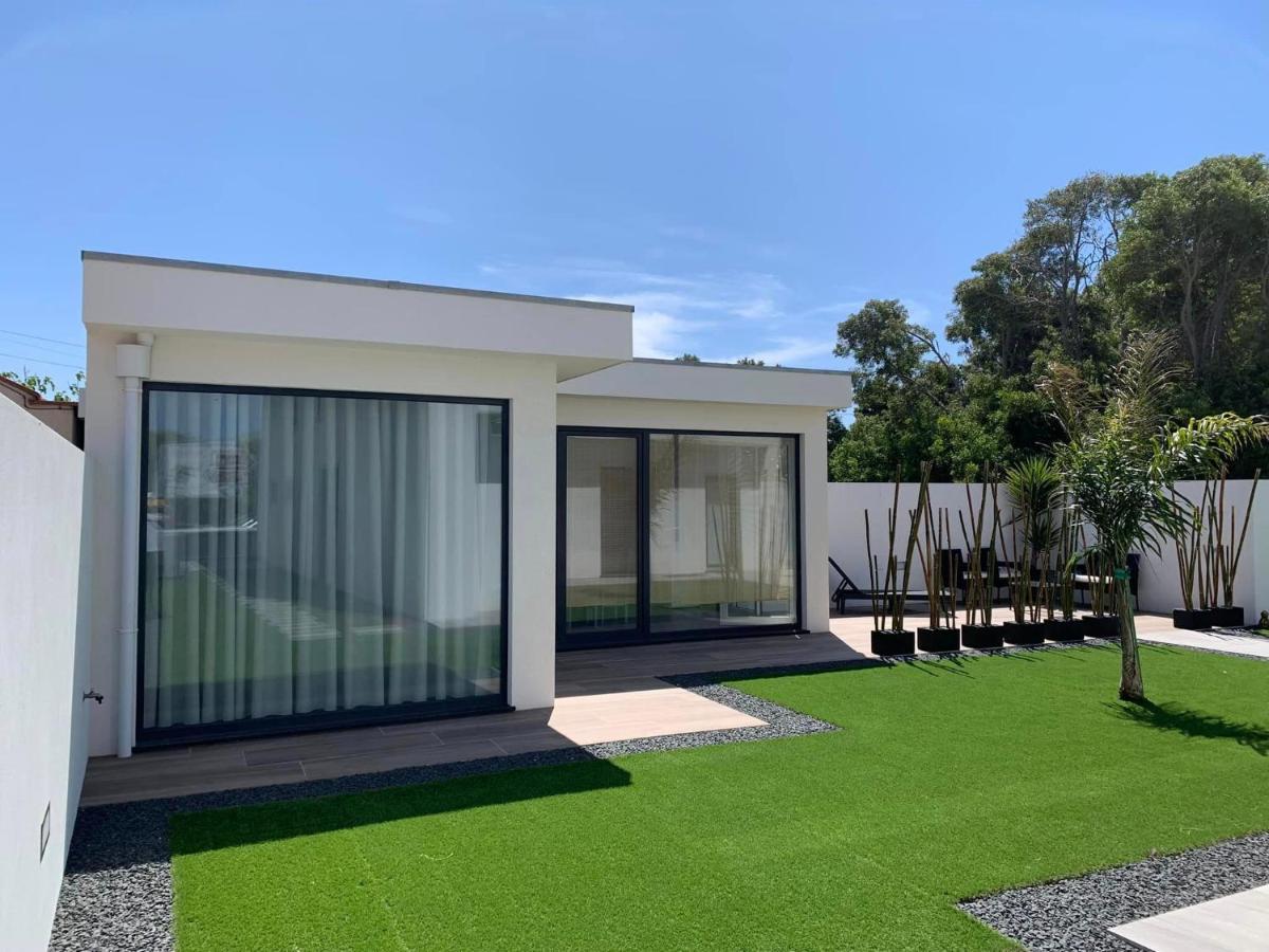Oliver Beach House Poco da Cruz Exteriör bild